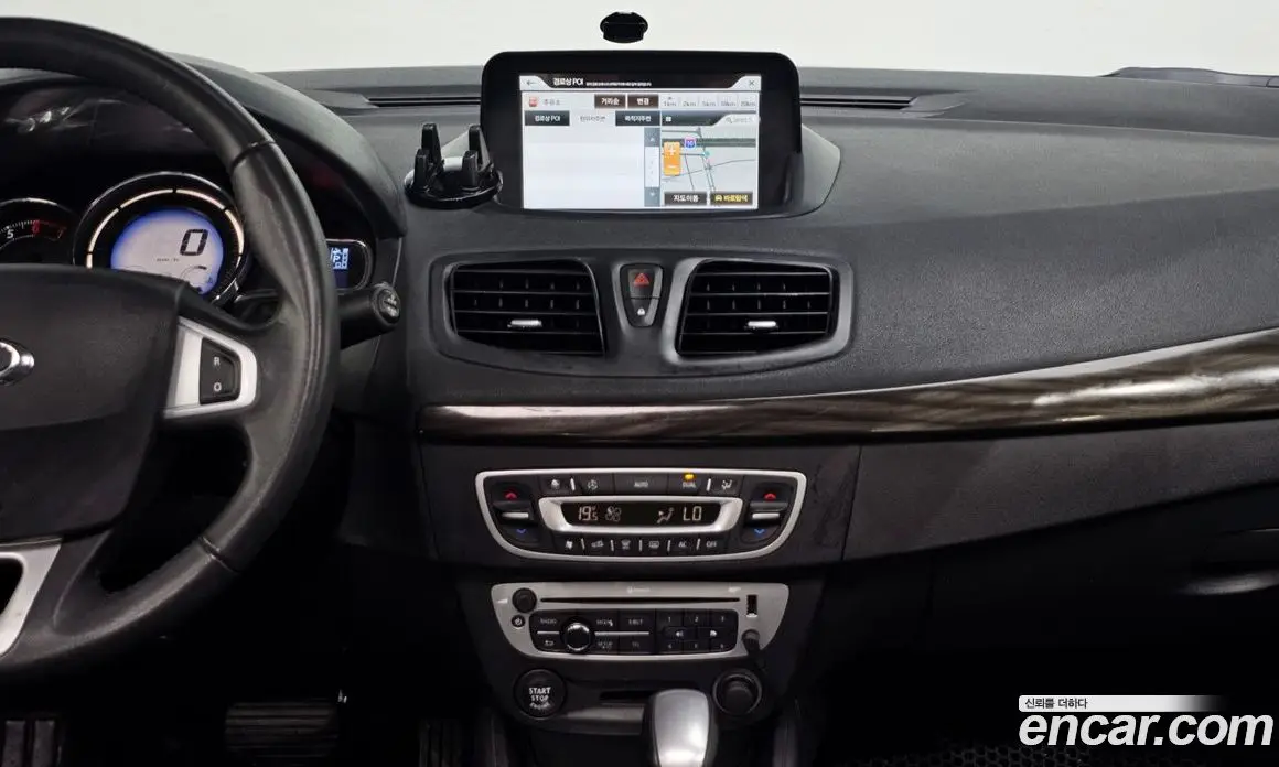 Renault (Samsung) SM3 2013 1.6 автомат (гидро), фото 19 Renault (Samsung) SM3 2013 1.6 автомат (гидро), фото 19
