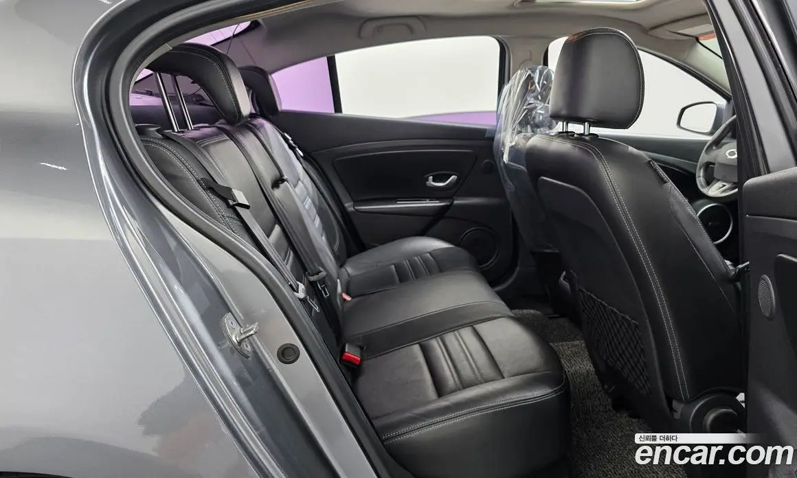 Renault (Samsung) SM3 2015 1.6 автомат (гидро), фото 16 Renault (Samsung) SM3 2015 1.6 автомат (гидро), фото 16