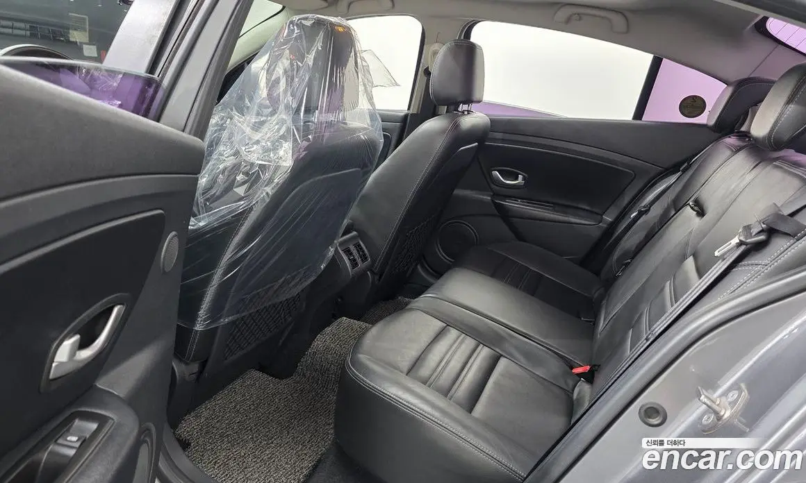 Renault (Samsung) SM3 2015 1.6 автомат (гидро), фото 17 Renault (Samsung) SM3 2015 1.6 автомат (гидро), фото 17