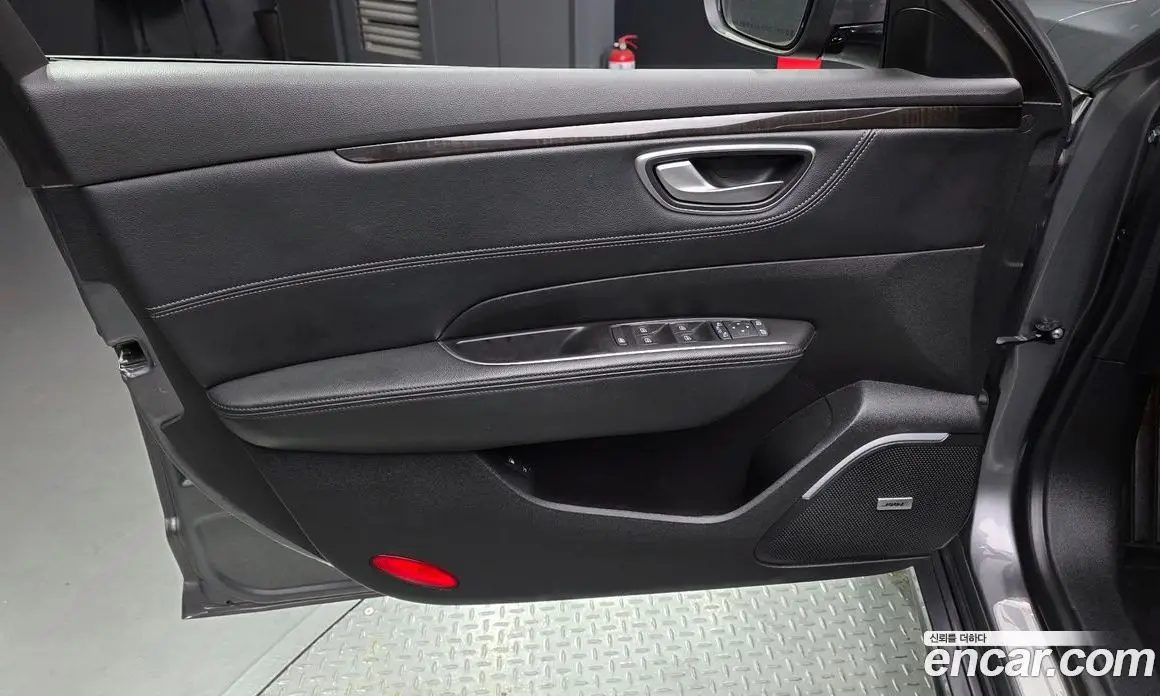 Renault (Samsung) SM6 2017 2.0 автомат (гидро), фото 13 Renault (Samsung) SM6 2017 2.0 автомат (гидро), фото 13