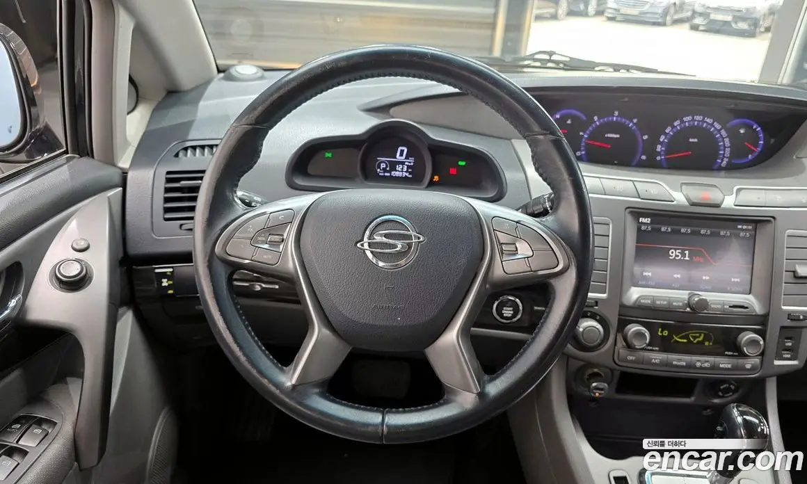 SsangYong Korando 2016 2.2 автомат (гидро), фото 19