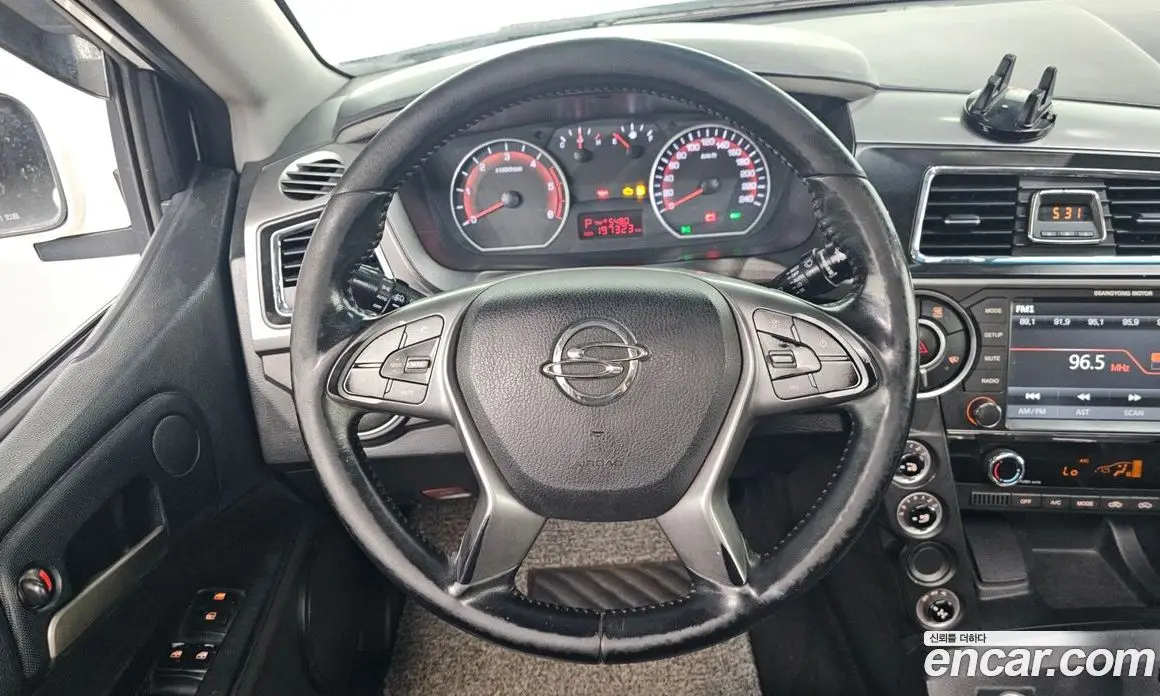 SsangYong Korando 2016 2.2 автомат (гидро), фото 18 SsangYong Korando 2016 2.2 автомат (гидро), фото 18