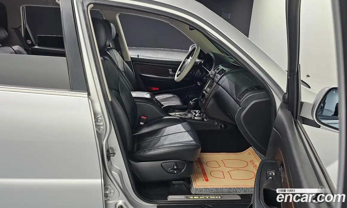 SsangYong Rexton 2014 2.0 автомат (гидро), фото 16