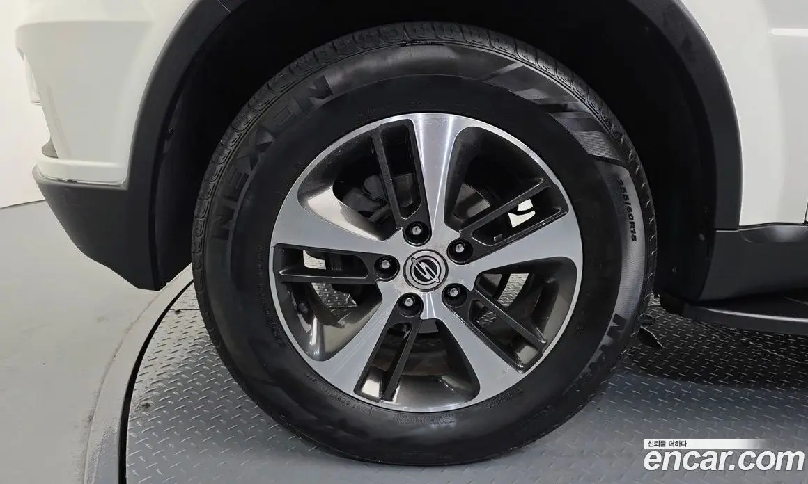 SsangYong Rexton 2015 2.2 автомат (гидро), фото 5 SsangYong Rexton 2015 2.2 автомат (гидро), фото 5