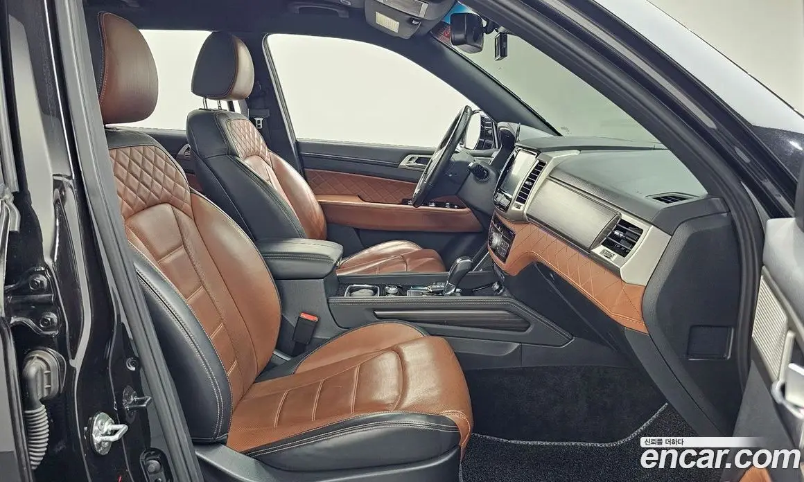 SsangYong Rexton 2017 2.2 автомат (гидро), фото 16