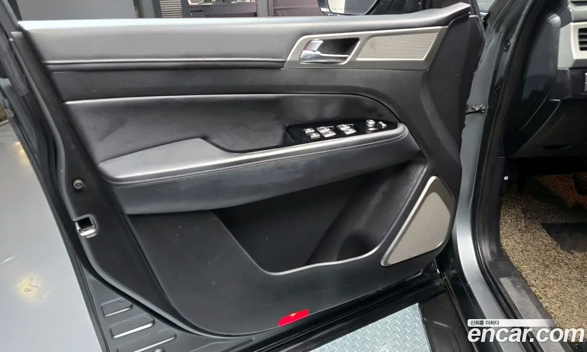 SsangYong Rexton 2018 2.2 автомат (гидро), фото 14 SsangYong Rexton 2018 2.2 автомат (гидро), фото 14
