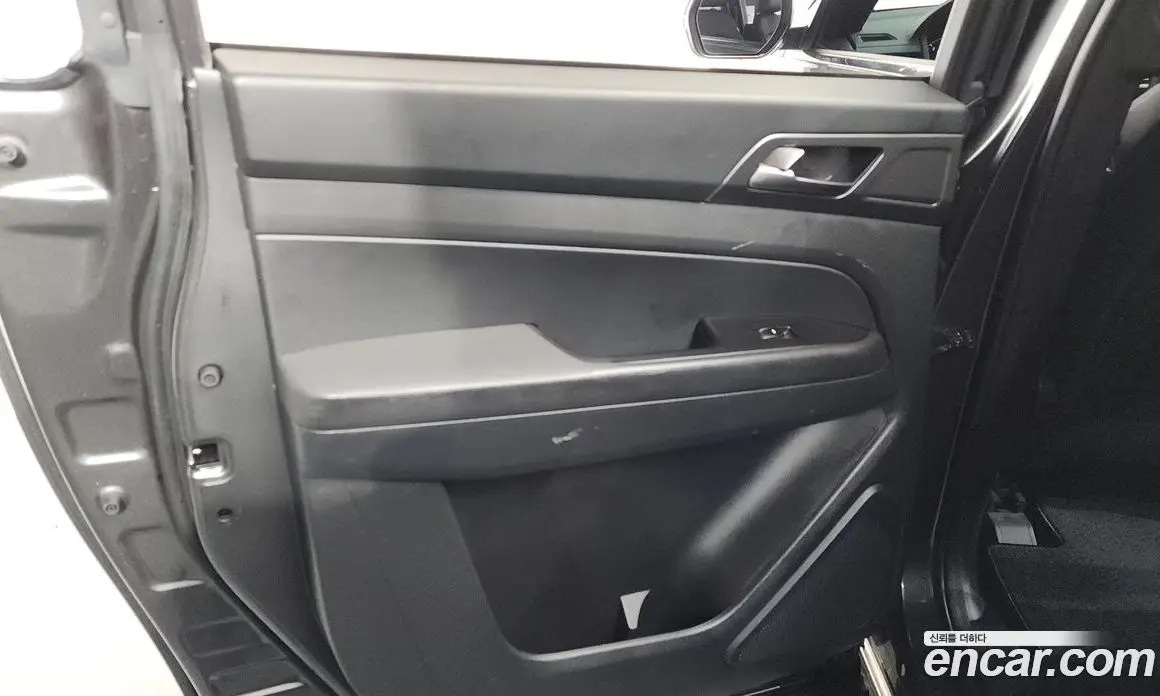 SsangYong Rexton 2024 2.2 автомат (гидро), фото 15
