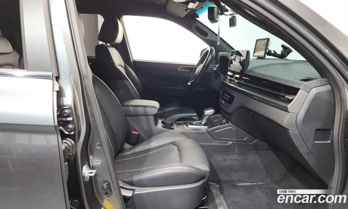 SsangYong Rexton 2024 2.2 автомат (гидро), фото 16