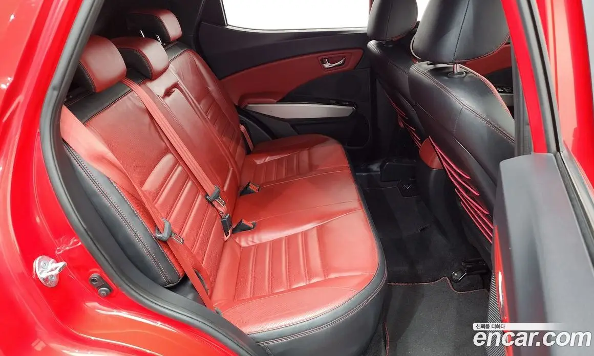 SsangYong TIBOLI 2015 1.6 автомат (гидро), фото 17