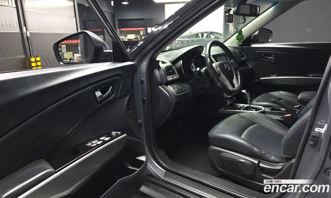 SsangYong TIBOLI 2015 1.6 автомат (гидро), фото 13