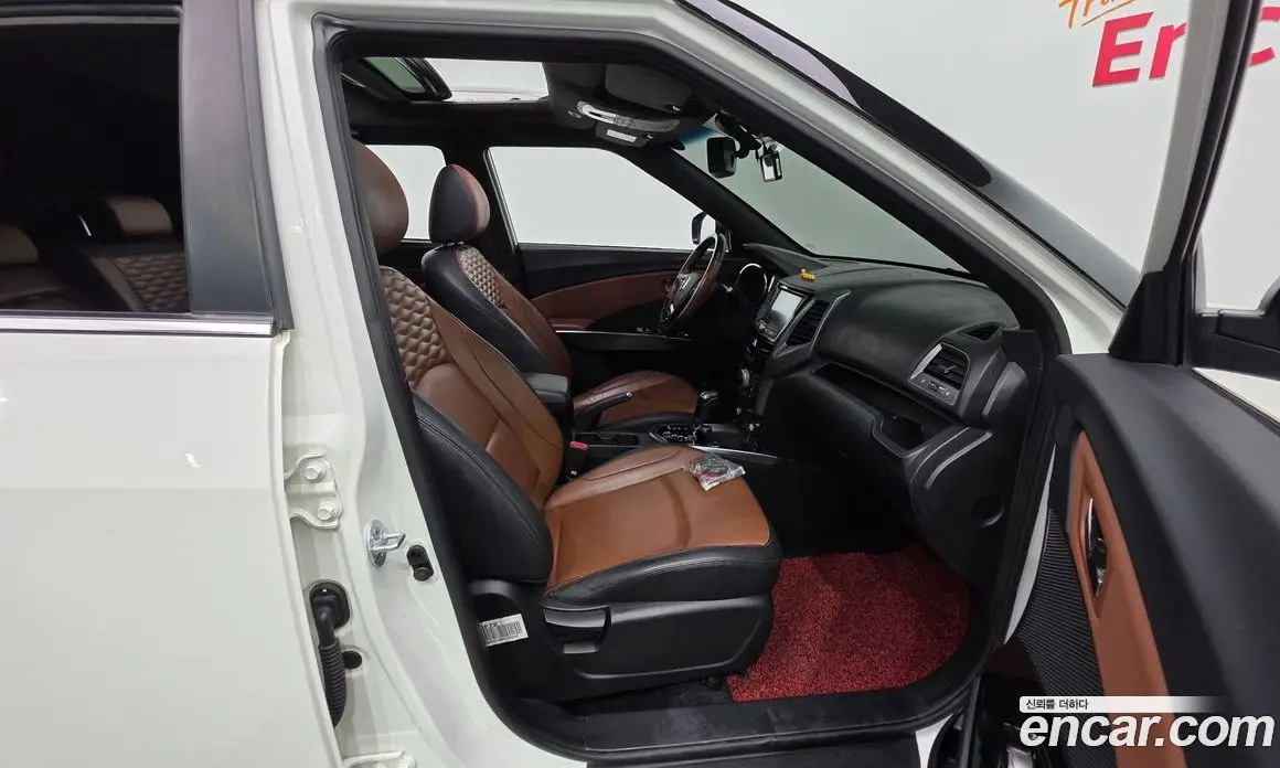 SsangYong TIBOLI 2017 1.6 автомат (гидро), фото 13