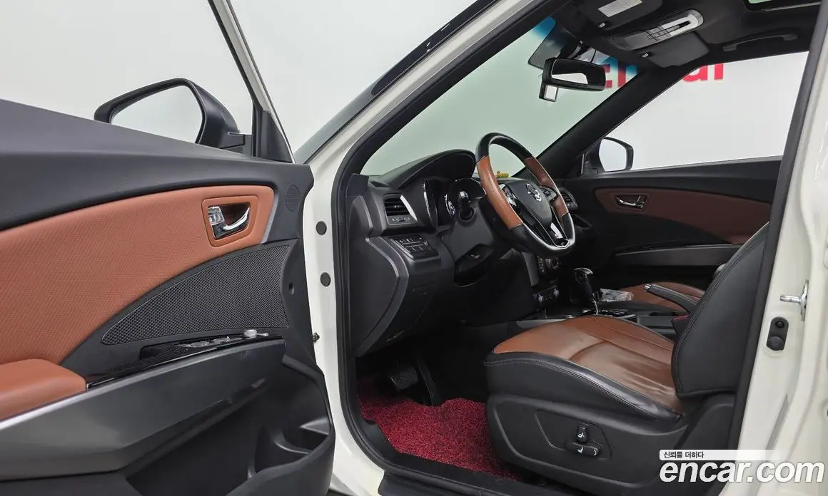 SsangYong TIBOLI 2017 1.6 автомат (гидро), фото 16
