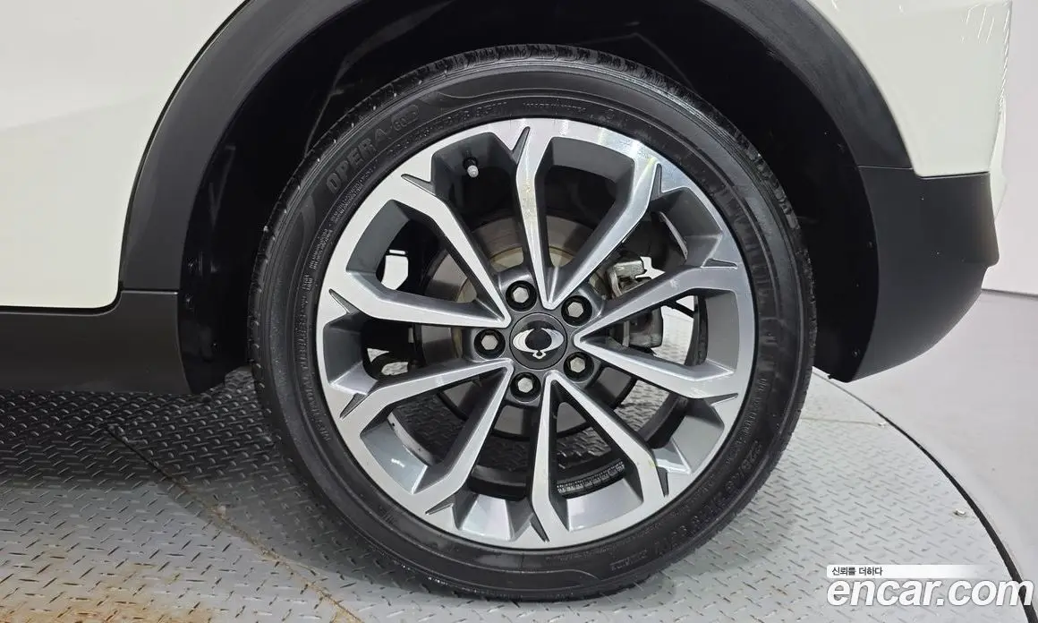 SsangYong TIBOLI 2017 1.6 автомат (гидро), фото 7