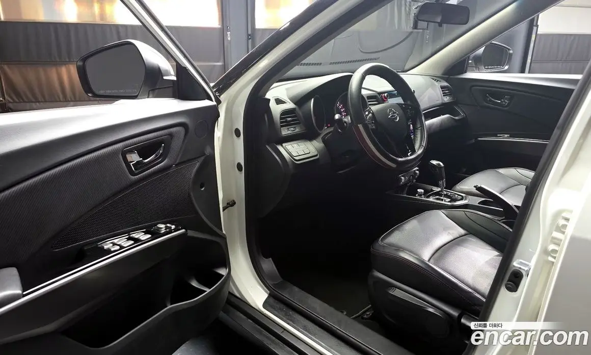 SsangYong TIBOLI 2018 1.6 автомат (гидро), фото 13