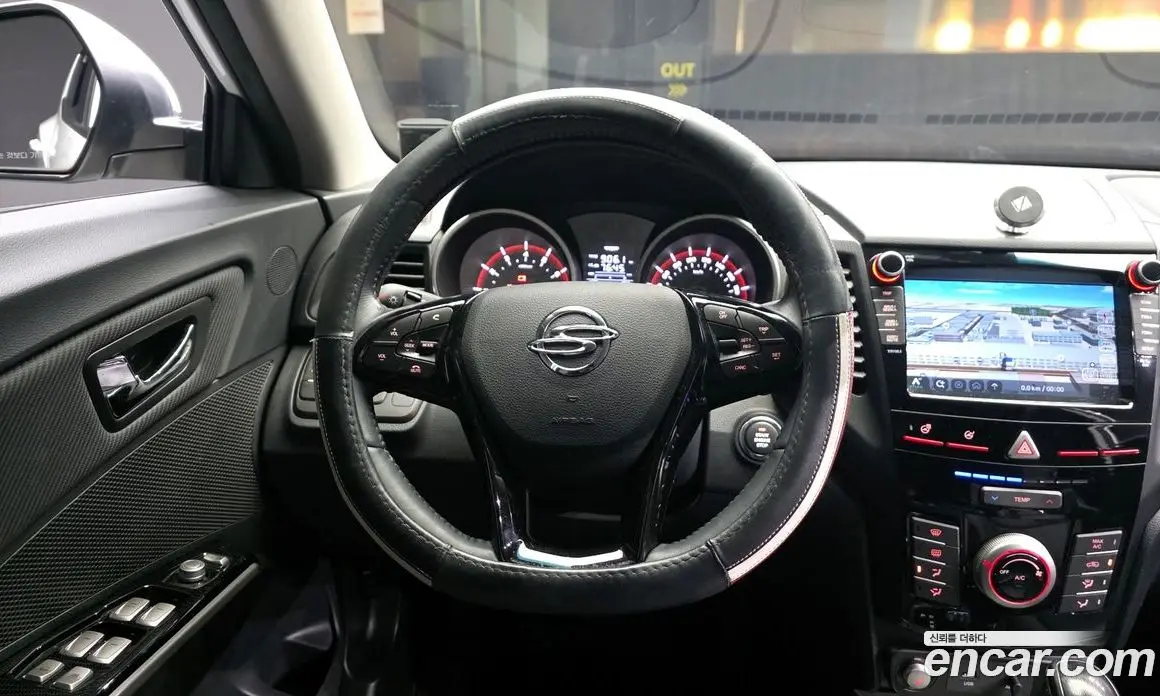 SsangYong TIBOLI 2018 1.6 автомат (гидро), фото 18