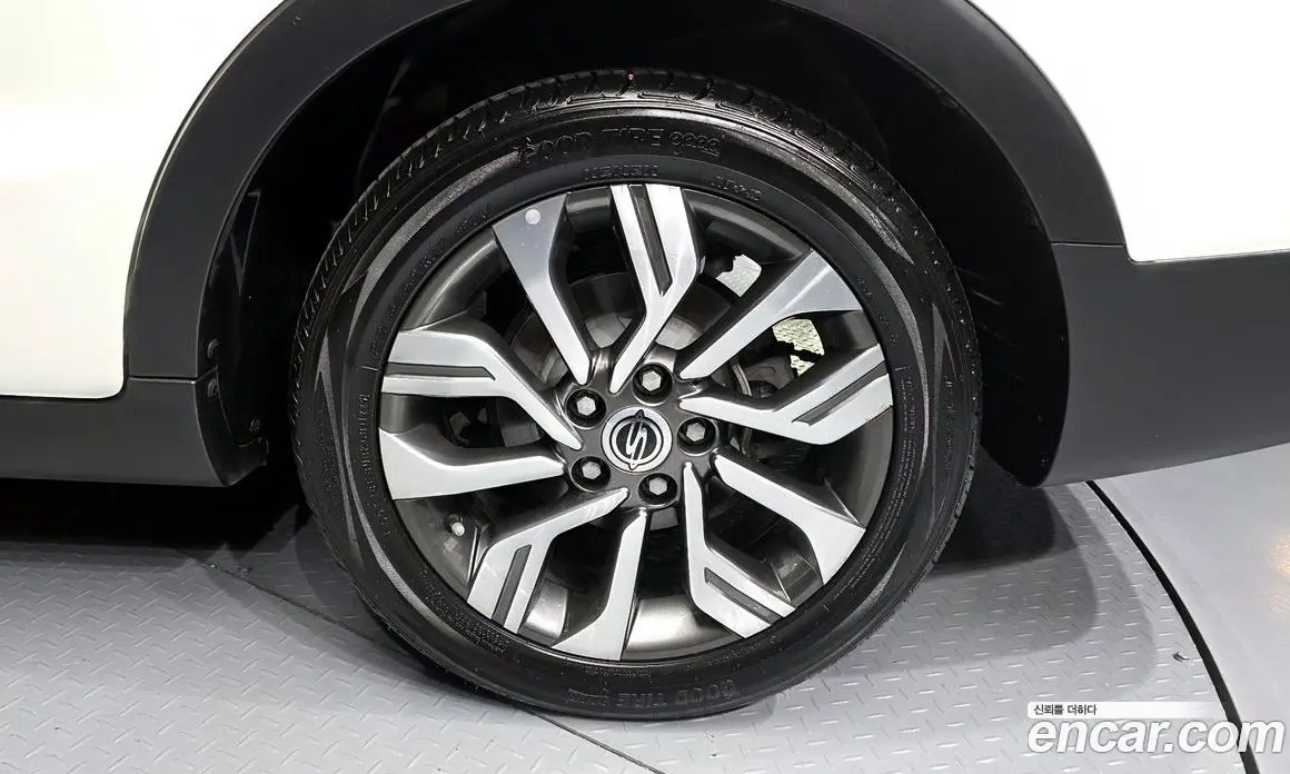 SsangYong TIBOLI 2018 1.6 автомат (гидро), фото 7