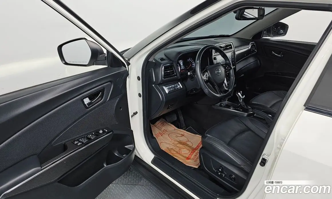 SsangYong TIBOLI 2022 1.5 автомат (гидро), фото 13