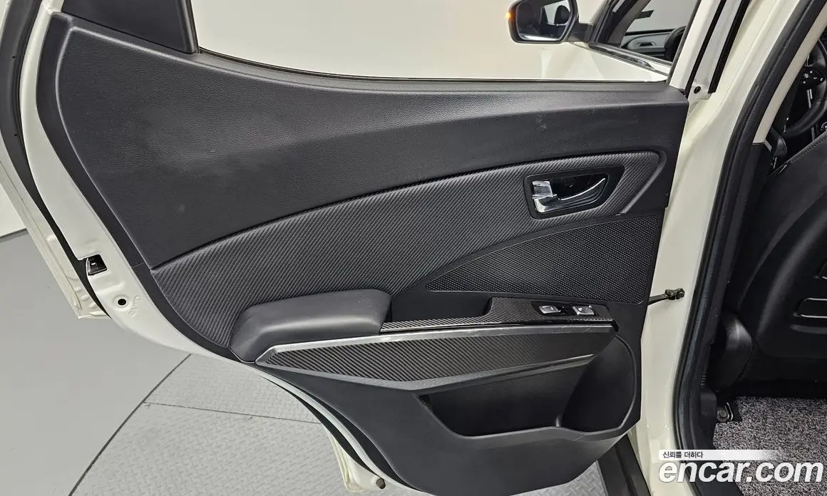 SsangYong TIBOLI 2022 1.5 автомат (гидро), фото 15