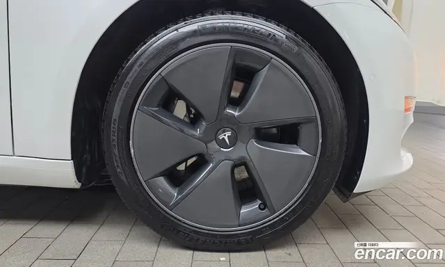Tesla Model 3 2022 0.2 автомат (гидро), миниатюра 5