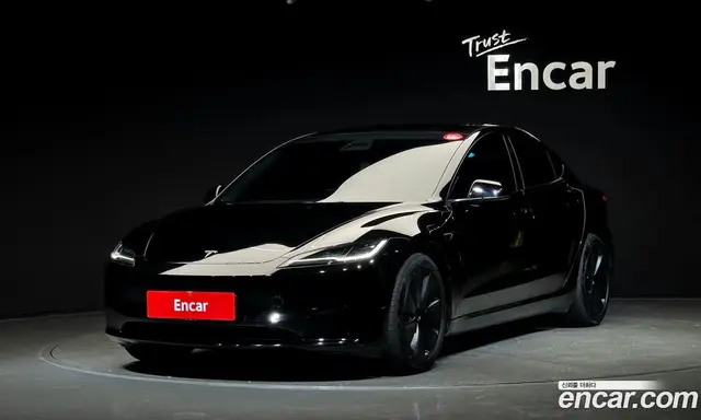 Tesla Model 3, 2024, 41 890 км