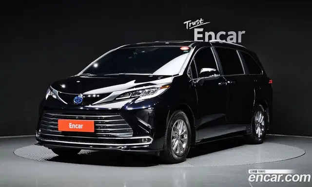Toyota Sienna 2024 2.5 автомат (гидро), миниатюра 1