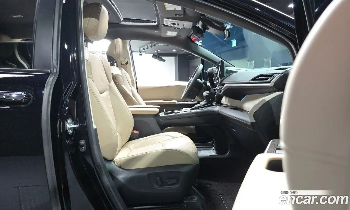 Toyota Sienna 2024 2.5 автомат (гидро), фото 16