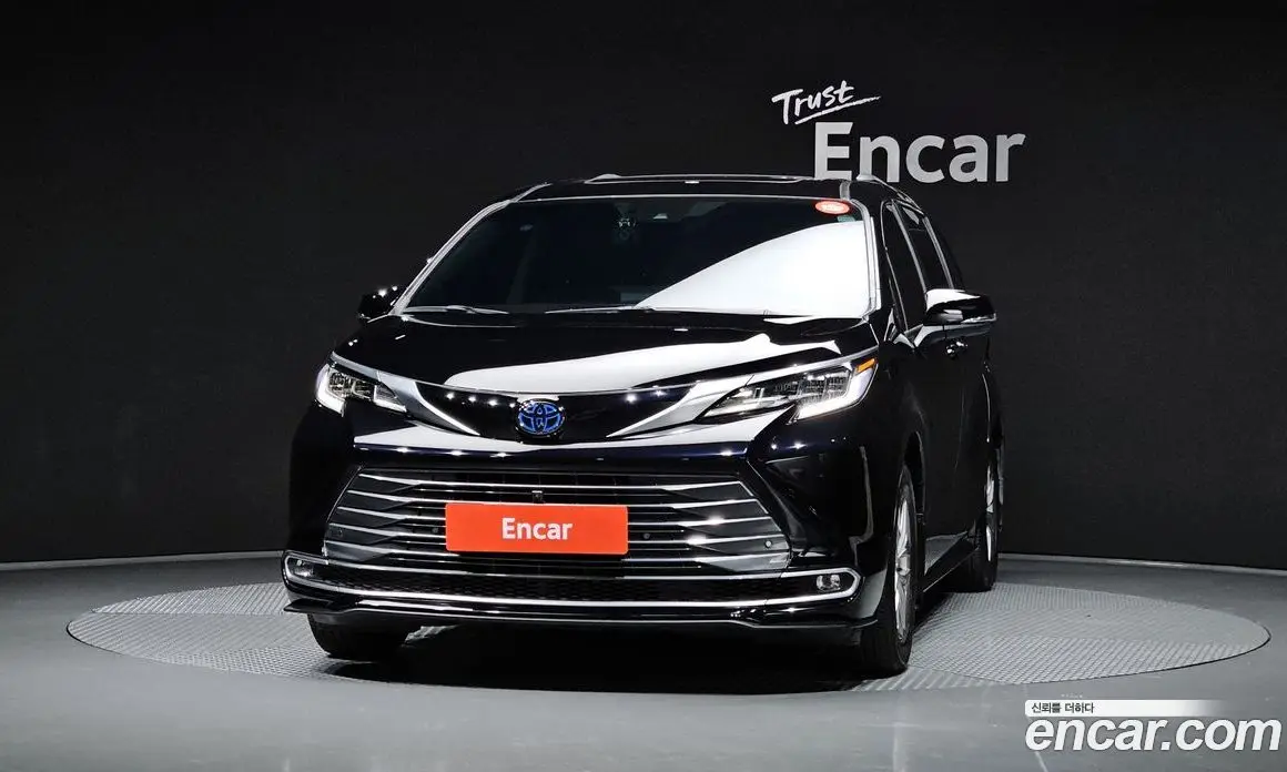Toyota Sienna 2024 2.5 автомат (гидро), фото 3