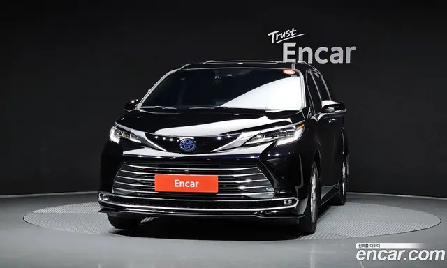 Toyota Sienna 2024 2.5 автомат (гидро), миниатюра 3