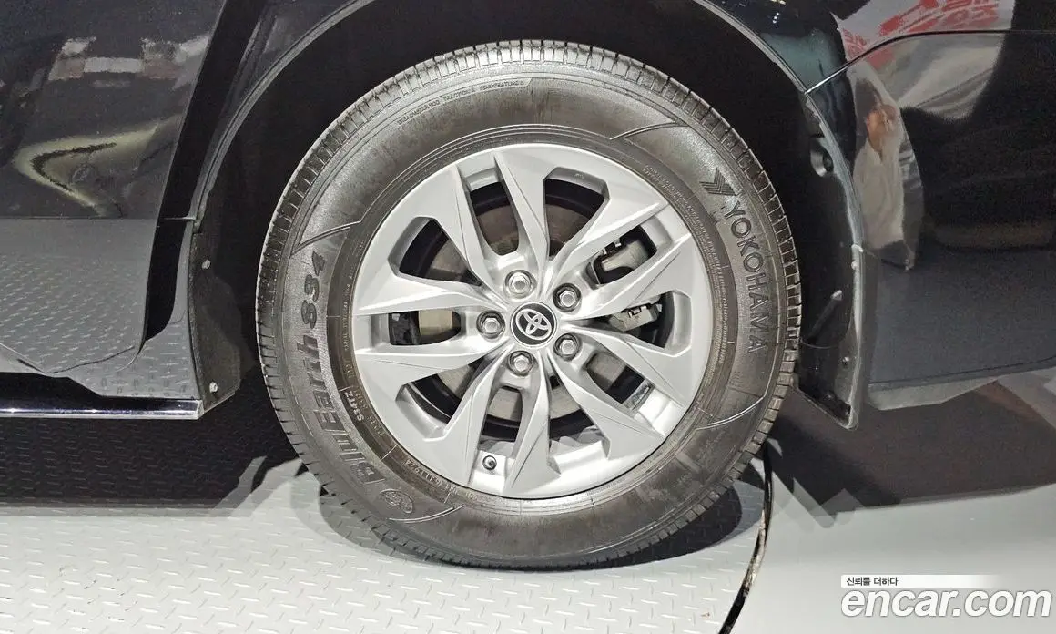 Toyota Sienna 2024 2.5 автомат (гидро), фото 7