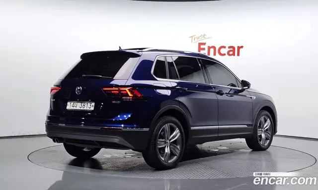 Volkswagen Tiguan, 2018, 83 737 км