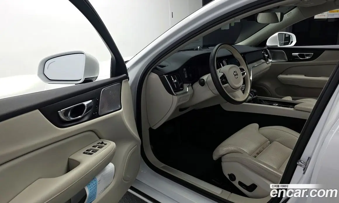 Volvo S60 2020 2.0 автомат (гидро), фото 13