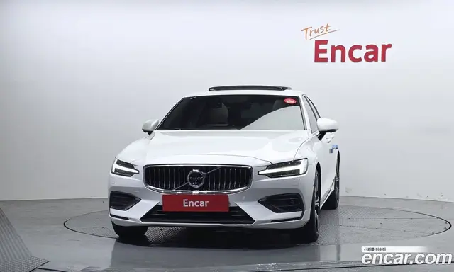 Volvo S60 2020 2.0 автомат (гидро), миниатюра 3