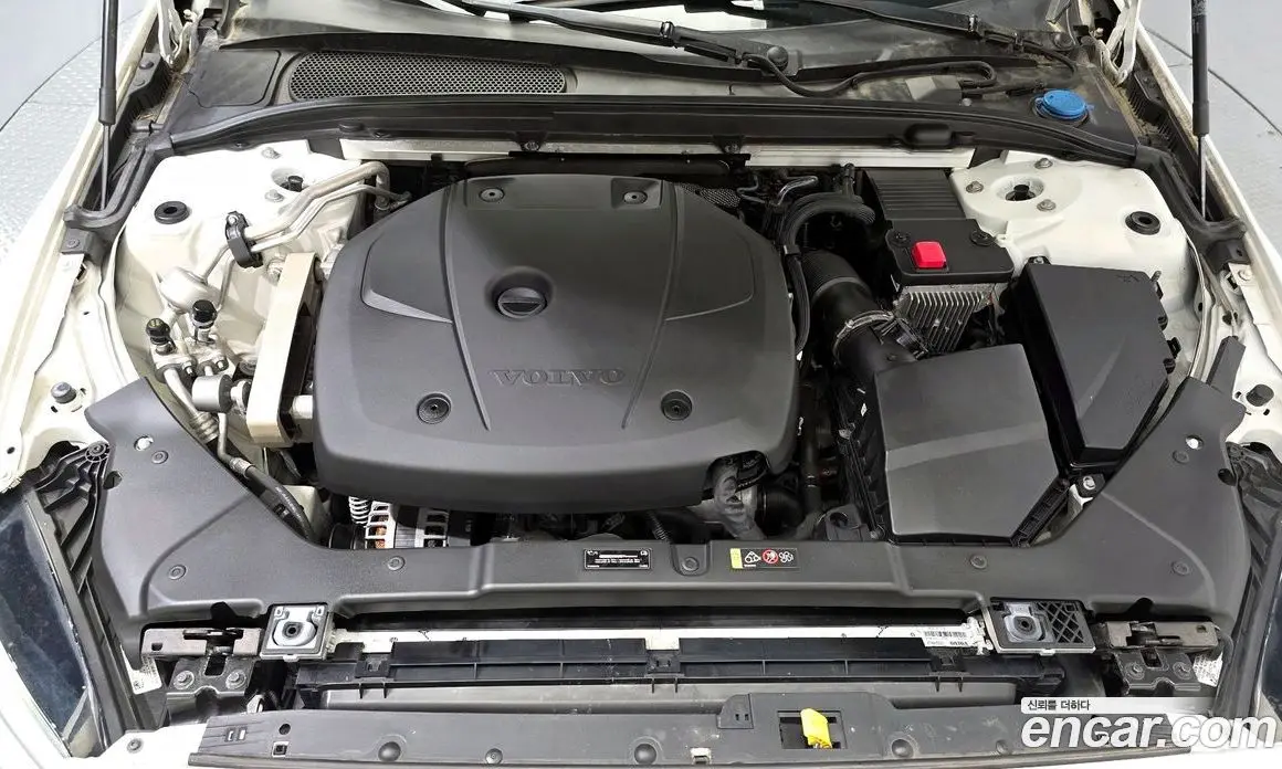 Volvo S60 2020 2.0 автомат (гидро), фото 6