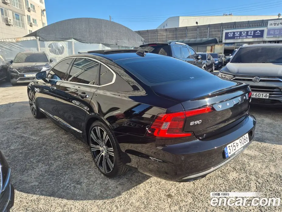 Volvo S90 2023 2.0 автомат (гидро), фото 4 Volvo S90 2023 2.0 автомат (гидро), фото 4
