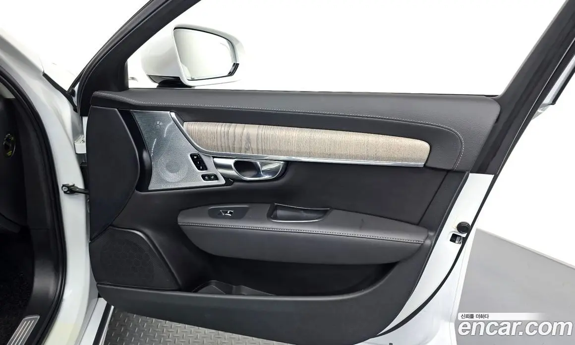 Volvo S90 2025 2.0 автомат (гидро), фото 14