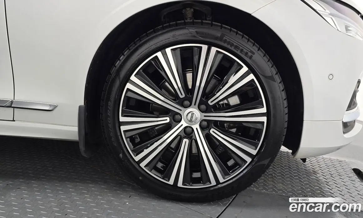Volvo S90 2025 2.0 автомат (гидро), фото 7