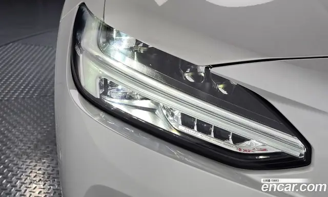 Volvo S90 2025 2.0 автомат (гидро), миниатюра 8