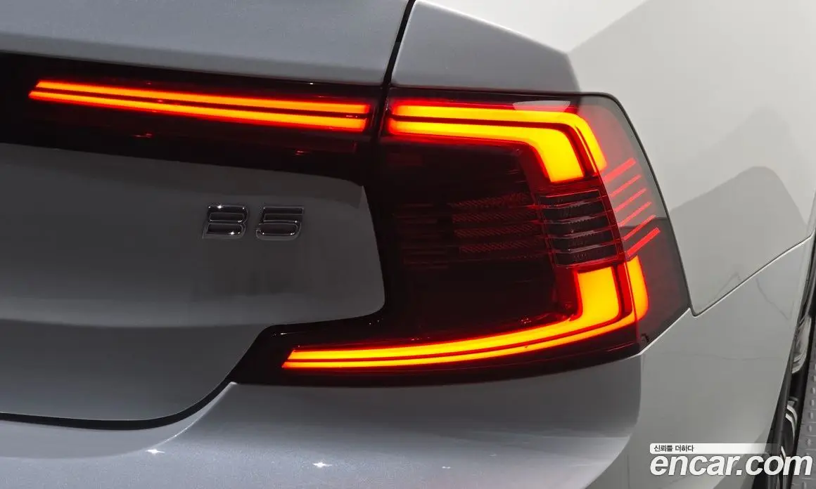 Volvo S90 2025 2.0 автомат (гидро), фото 9