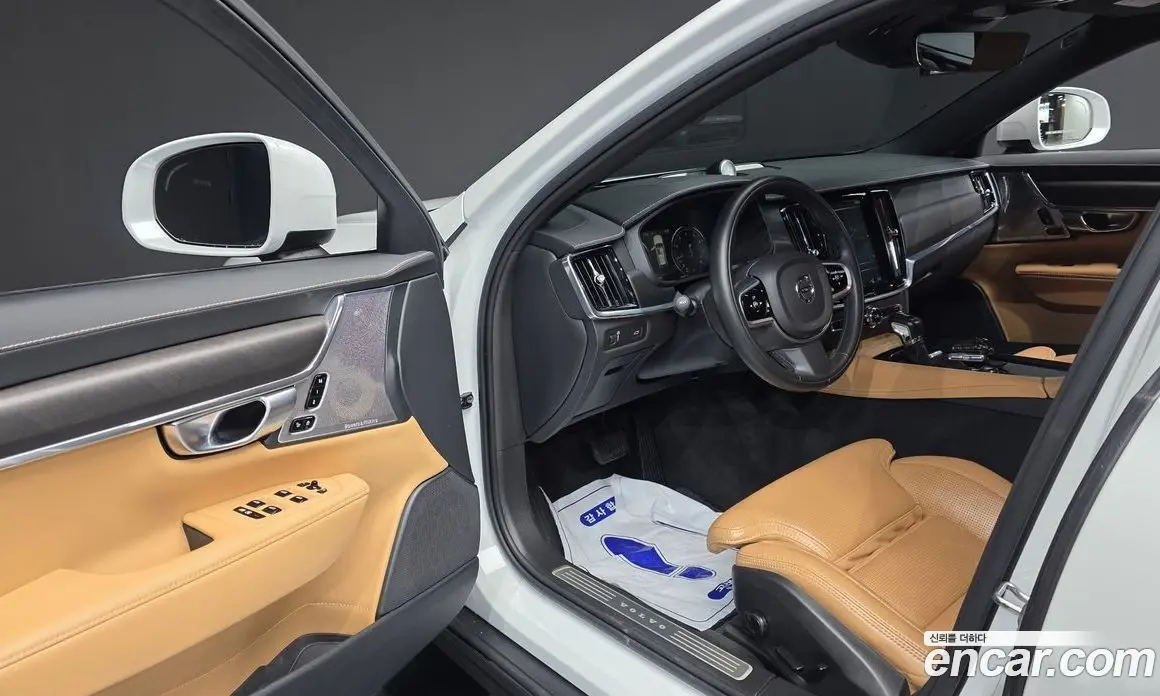 Volvo V90 2019 2.0 автомат (гидро), фото 13 Volvo V90 2019 2.0 автомат (гидро), фото 13