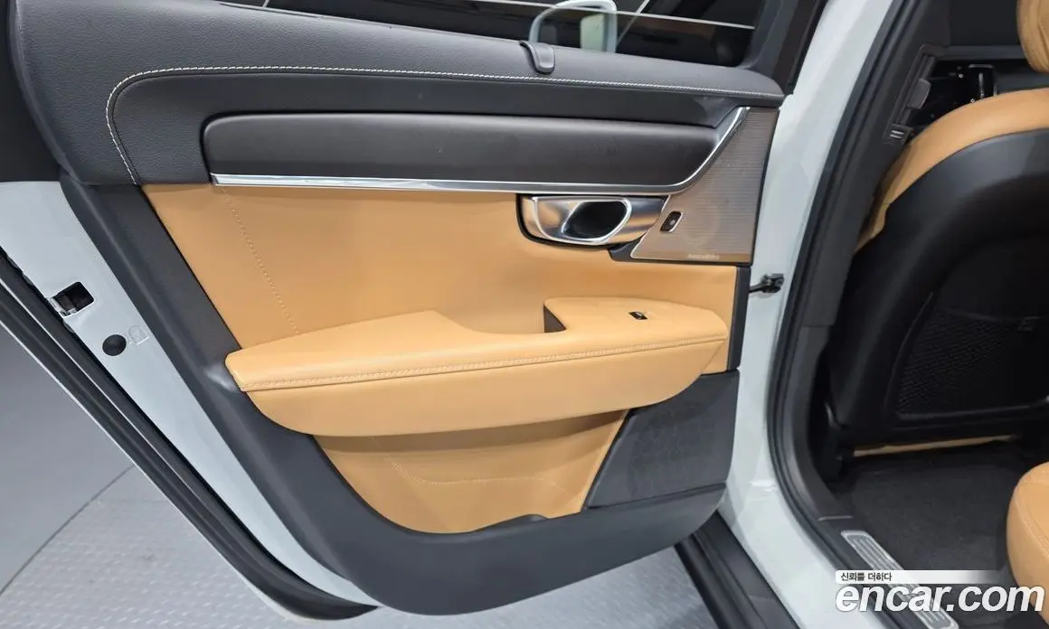 Volvo V90 2019 2.0 автомат (гидро), фото 15 Volvo V90 2019 2.0 автомат (гидро), фото 15