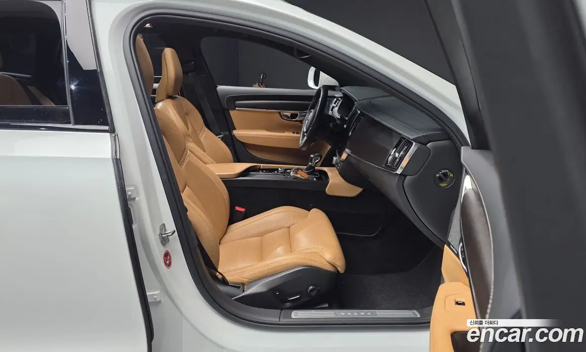 Volvo V90 2019 2.0 автомат (гидро), фото 16 Volvo V90 2019 2.0 автомат (гидро), фото 16