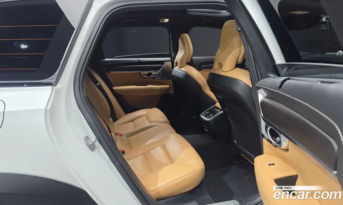 Volvo V90 2019 2.0 автомат (гидро), фото 17 Volvo V90 2019 2.0 автомат (гидро), фото 17
