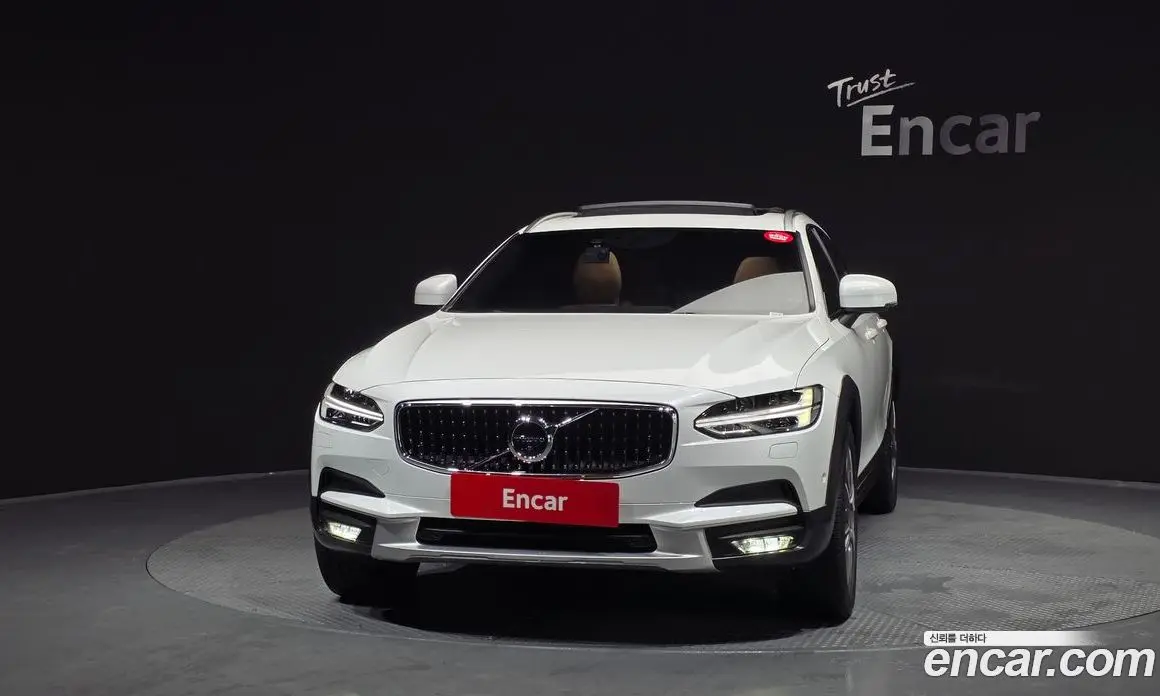 Volvo V90 2019 2.0 автомат (гидро), фото 3 Volvo V90 2019 2.0 автомат (гидро), фото 3