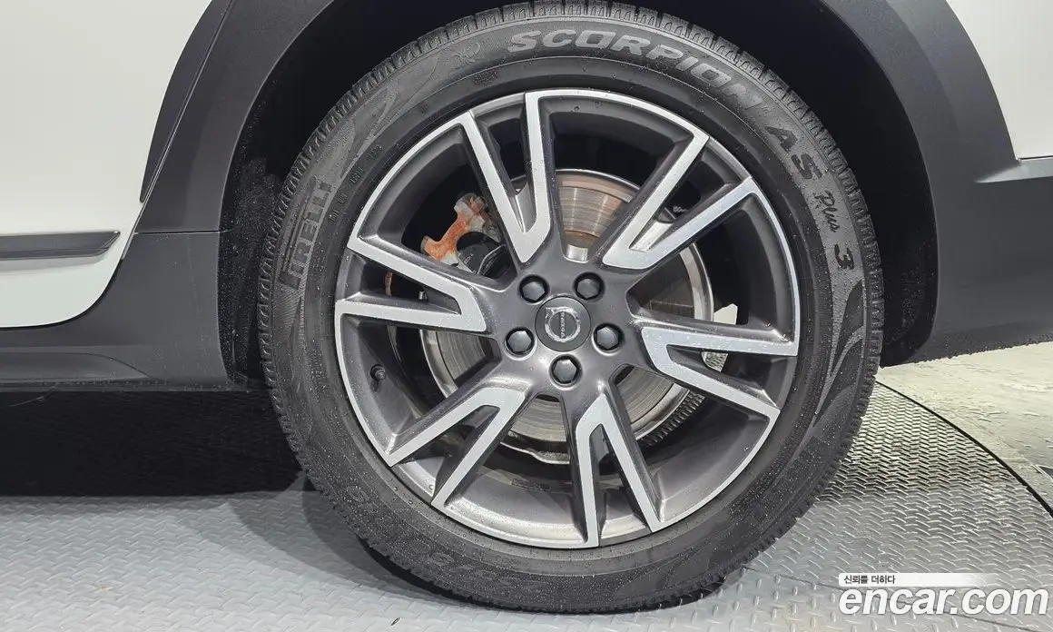 Volvo V90 2019 2.0 автомат (гидро), фото 7 Volvo V90 2019 2.0 автомат (гидро), фото 7