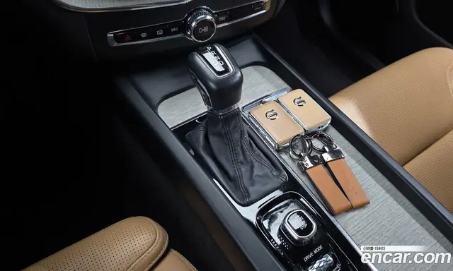 Volvo XC60 2018 2.0 автомат (гидро), миниатюра 12