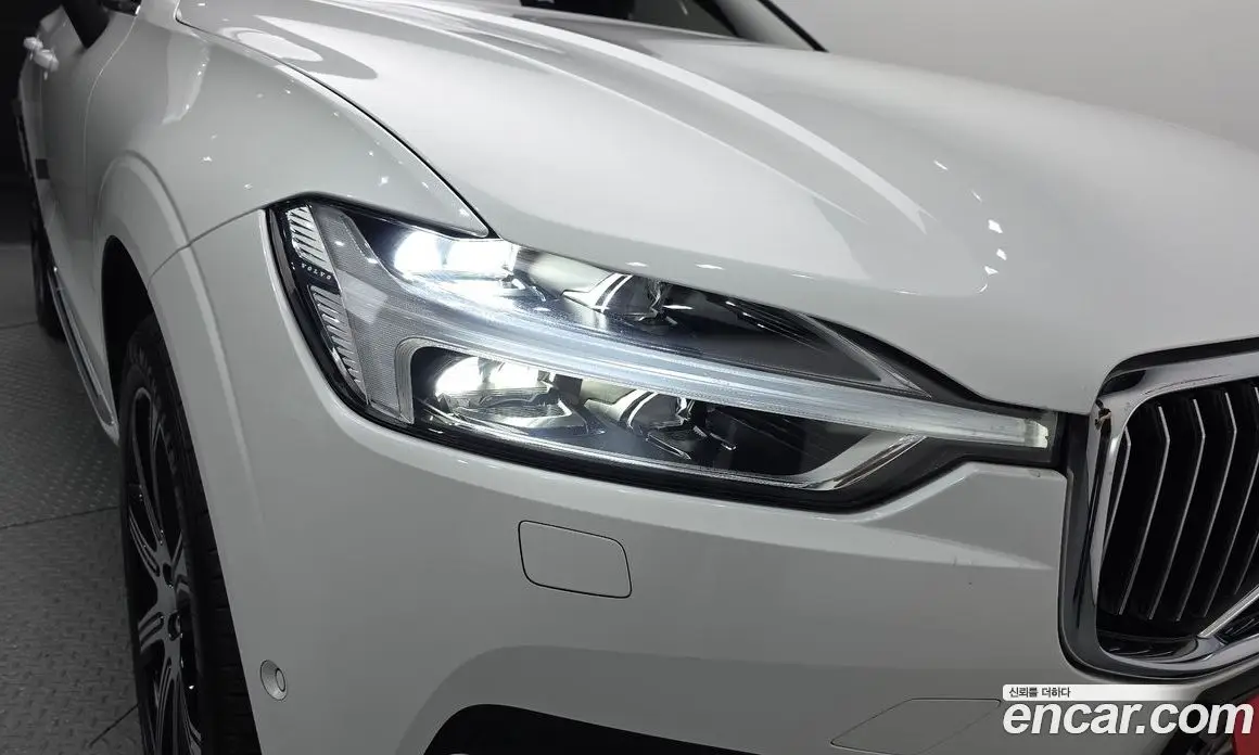 Volvo XC60 2018 2.0 автомат (гидро), фото 8 Volvo XC60 2018 2.0 автомат (гидро), фото 8