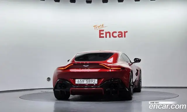 Aston Martin Vantage 2019 4.0 автомат (гидро), миниатюра 4