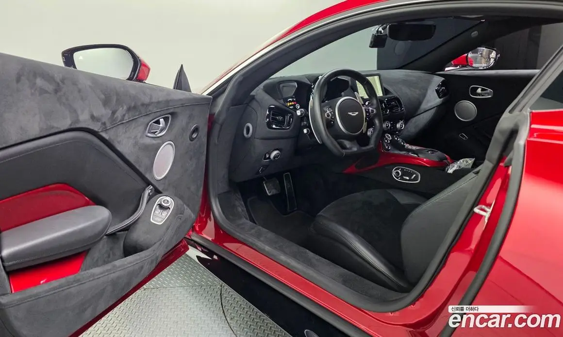 Aston Martin Vantage 2019 4.0 автомат (гидро), фото 10