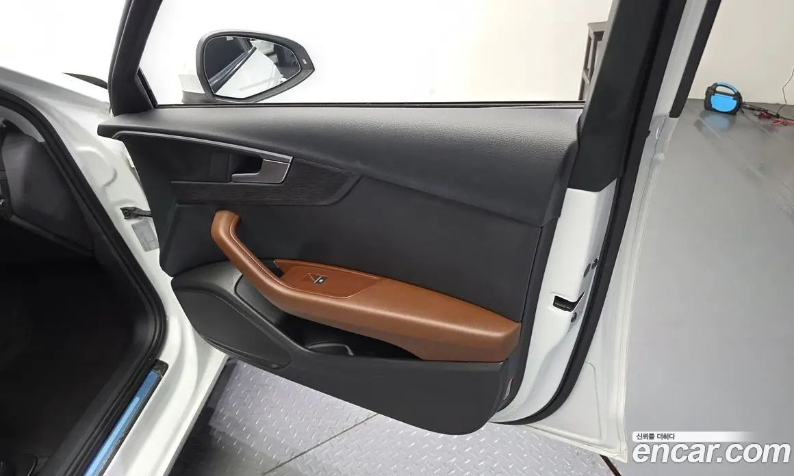 Audi A4 2018 2.0 автомат (гидро), фото 14 Audi A4 2018 2.0 автомат (гидро), фото 14