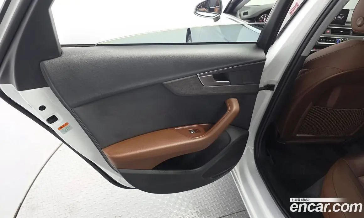 Audi A4 2018 2.0 автомат (гидро), фото 15 Audi A4 2018 2.0 автомат (гидро), фото 15